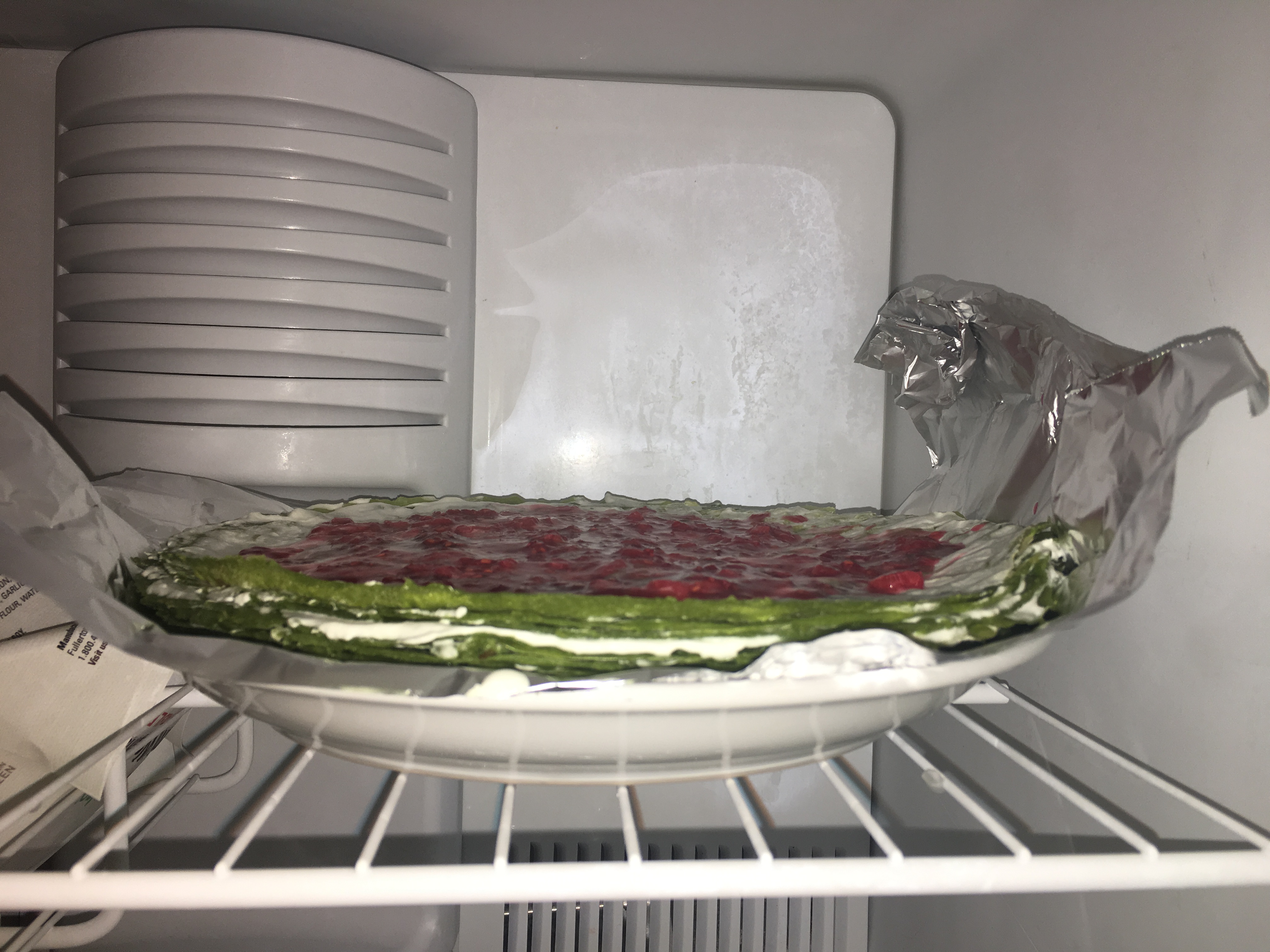 Image of Matcha Berry Crepecake 01