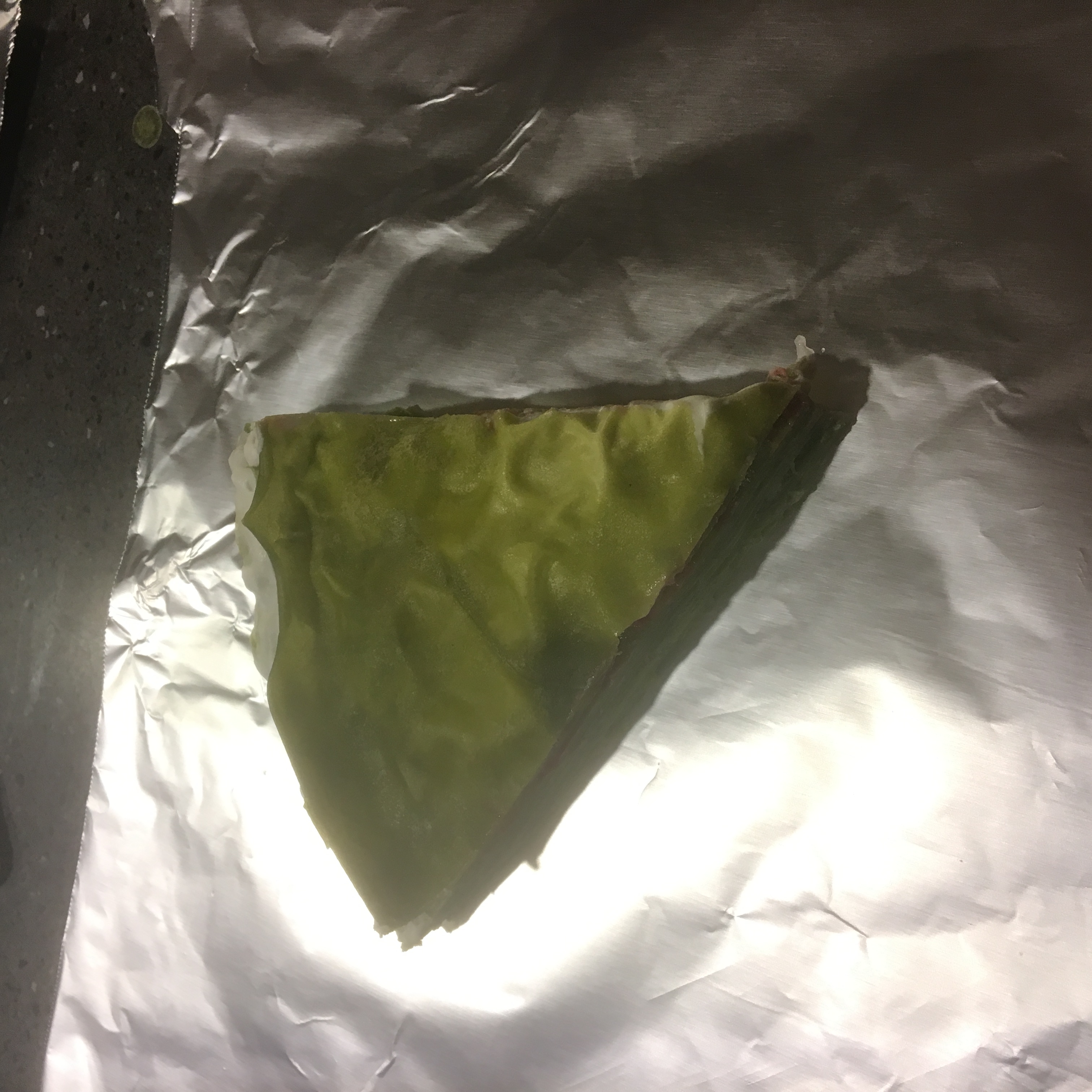 Image of Matcha Berry Crepecake 02